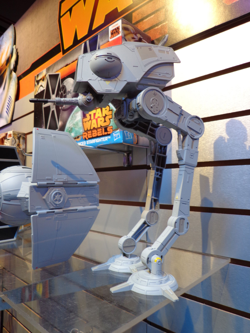 Illustration for article titled Massive collection of new Star Wars Rebels characters revealed!